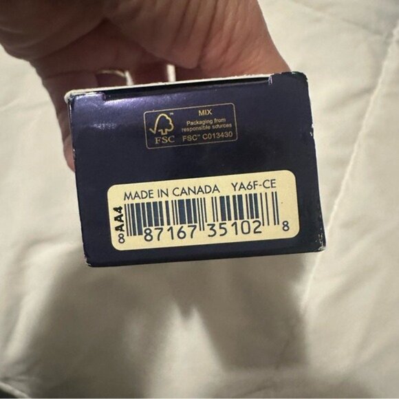 Estee Lauder Double Wear Stay-in-Place Foundation 3W1.5 Fawn - Picture 6 of 9